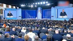 «Повернуться лицом к своей истории»: сенатор Андрей Хапочкин о смысле послания Путина