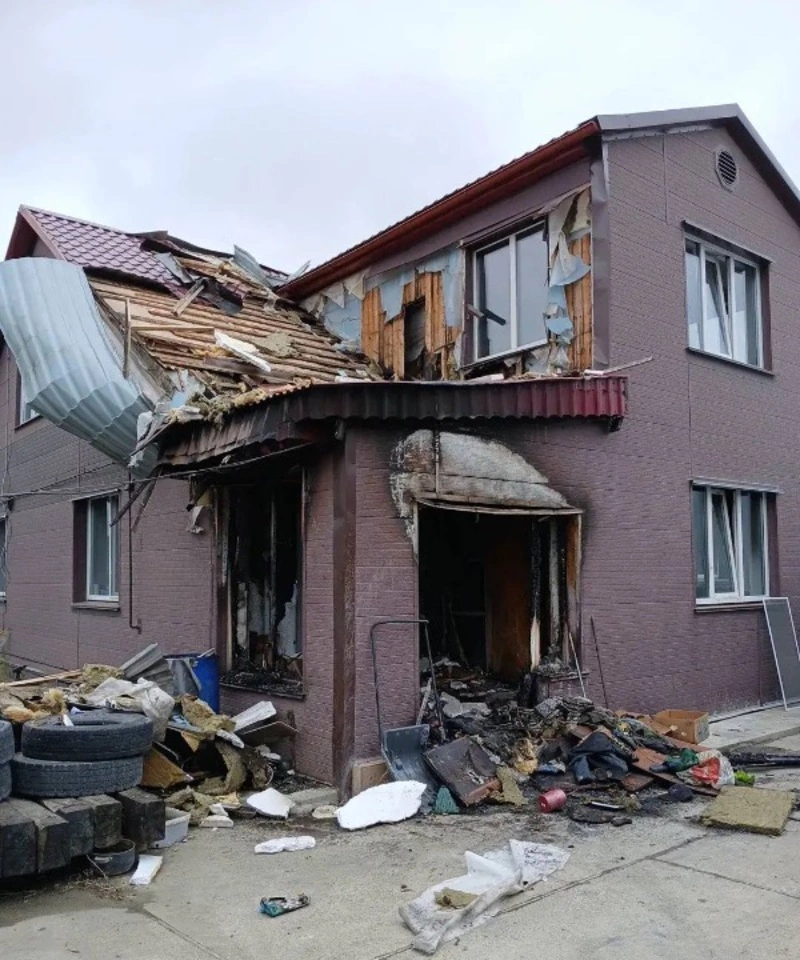 Семье из Ново-Александровска требуется помощь в восстановлении дома после пожара 