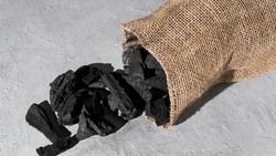 Сахалинец украл несколько тонн угля и продавал их соседям