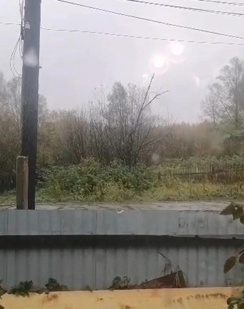 Снег выпал в Тымовском районе днем 4 октября