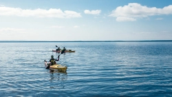 На Сахалине ученики морской школы прошли на каяках по айнскому пути