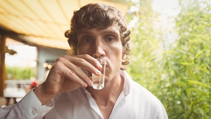 Водку и пиво жители Сахалинской области пьют чаще других россиян