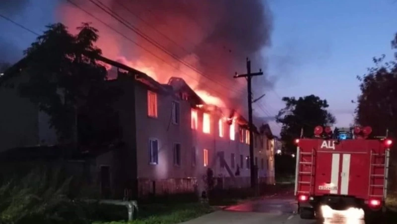 Жителей сгоревшего дома в Углезаводске разместят в ДК и будут бесплатно кормить