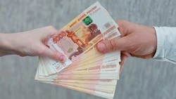 Пенсионерам на Сахалине предлагают подработку с зарплатой до 55 тысяч рублей