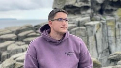 Решения в прямом эфире: политконсультант о живом диалоге Валерия Лимаренко с островитянами