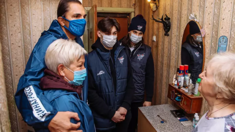 Сахалинские хоккеисты присоединились к волонтерскому штабу «Единой России»