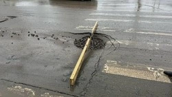 Сотрудники ГАИ выявили серьезные нарушения на пяти дорогах Южно-Сахалинска 