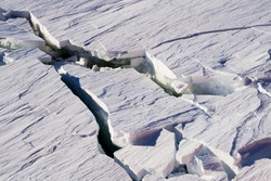 Рыбакам Сахалина опасно выходить на лед 15 марта