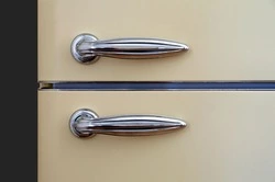 Мэрия Корсакова просит бизнес купить холодильники для малообеспеченных семей