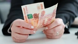 Прокуратура вернула жительнице Холмска деньги за аварийную квартиру