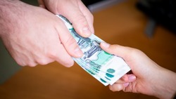 Бизнесмен на Сахалине попал под подозрение о невыплате зарплаты сотруднику