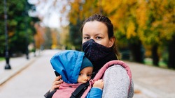 Роспотребнадзор сообщил о росте заболеваемости коронавирусом среди детей на Сахалине
