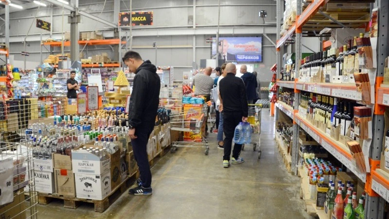 Озвучен график работы предприятий оптовой торговли в Южно-Сахалинске 