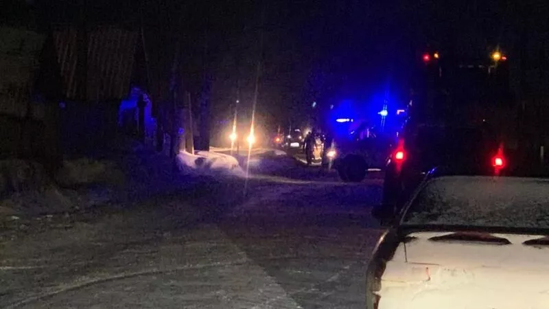 В Холмском районе иномарка сорвалась с моста из-за женщины-водителя