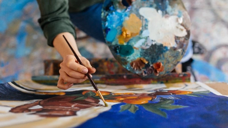 Работы художников Сахалина представят на выставке в арт-резиденции «Маяк»