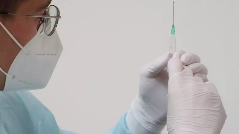 Сахалинцы усомнились в обязательной вакцинации. Врачи дали убедительный ответ о пользе прививки