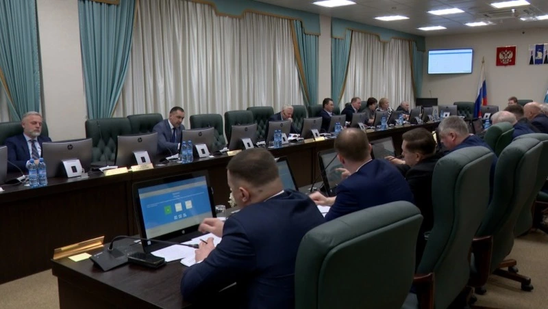 Вопросы образования обсудили на пленарном заседании в Думе Сахалинской области