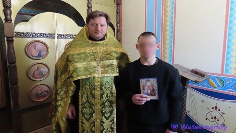 Трудного подростка крестили в сахалинском СИЗО