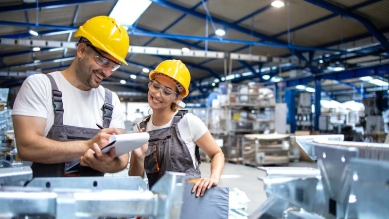 Специалистам в сфере «Производство» на Сахалине предложили зарплату 89 тысяч рублей