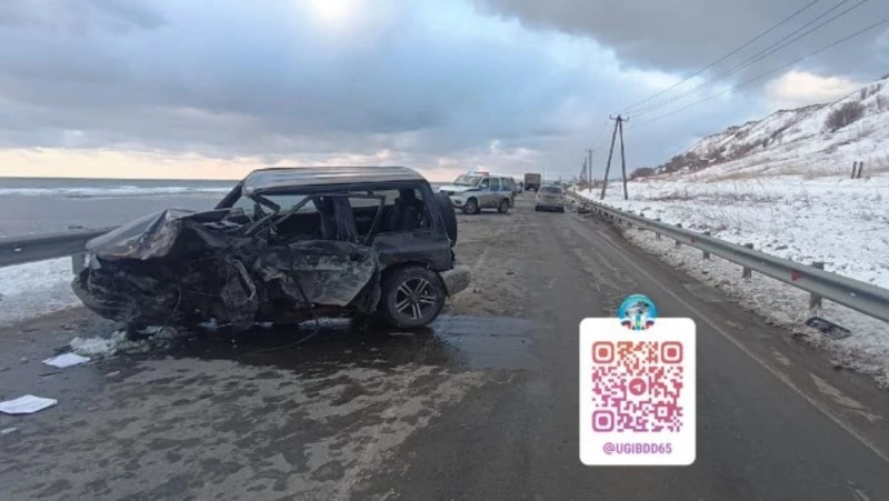 Мальчик пострадал в ДТП с самосвалом в Холмском районе 