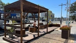 Вишневский установил парклет по эскизам детей в День города в Южно-Сахалинске