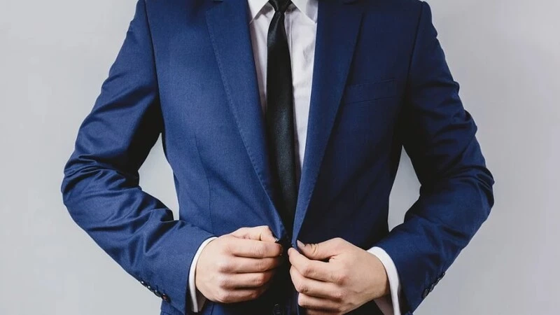 Чиновникам Сахалинской области рекомендовали следить за поведением и внешним видом