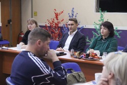 Мэр Корсакова встретился с общественниками