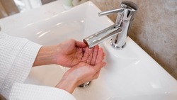 Отключение воды затронет десятки улиц в Южно-Сахалинске 23 и 25 октября
