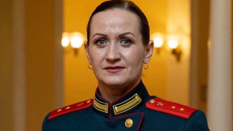 «Женщинам на фронте не сложнее, чем мужчинам»: прапорщик с Сахалина — о службе в зоне СВО