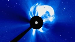 На обратной стороне Солнца зафиксировали крупный взрыв