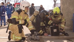 На Сахалине пациентов больницы эвакуировали из-за условного пожара
