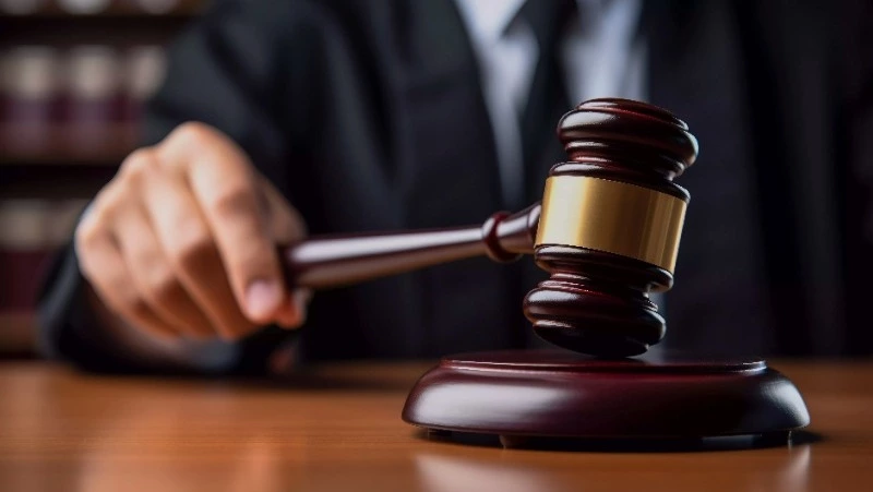 Суд обязал жительницу Сахалина выплатить долг по кредитке умершего мужа