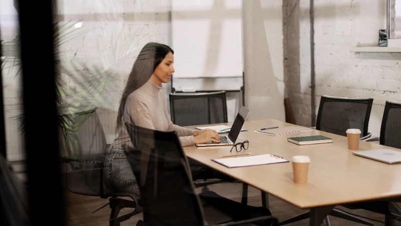 Более трети жителей ДФО задумываются о смене профессии