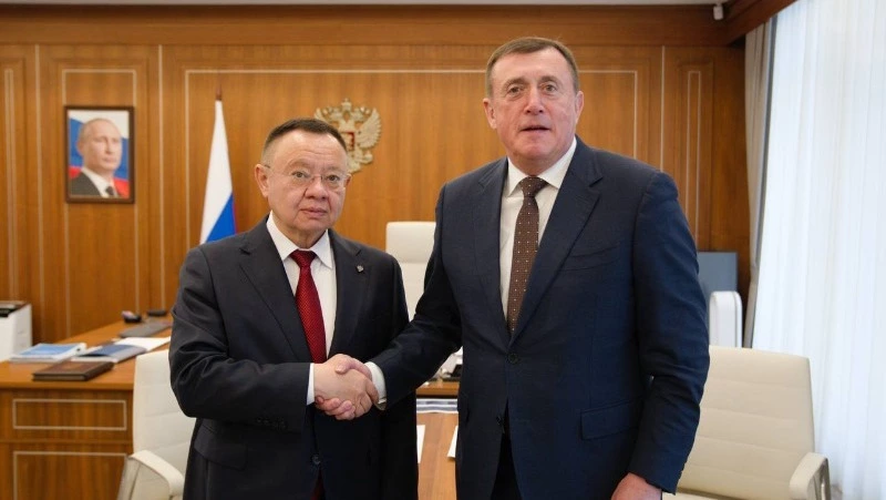 Валерий Лимаренко обсудил с федеральными министрами планы по развитию Корсаковского морского порта