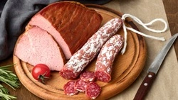 Врач рассказала, что ежедневное поедание колбасы может вызвать рак