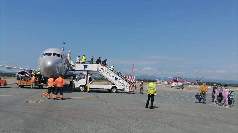 Нужны ли Сахалину полёты в Красноярск? Мнения пассажиров