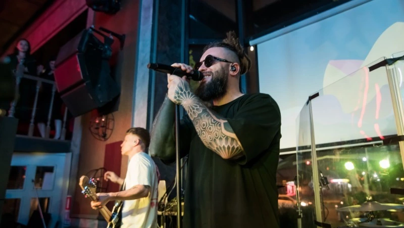 На празднике русского чая в Углегорске выступит популярная группа Burito