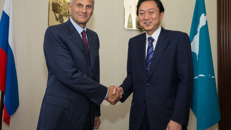 Александр Хорошавин принял экс-премьер-министра Японии