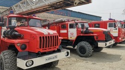Пожарные присоединились к акции «Бессмертный полк на автомобилях» на Сахалине