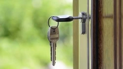 Жительницу Сахалинской области будут судить за сдачу чужой квартиры в аренду