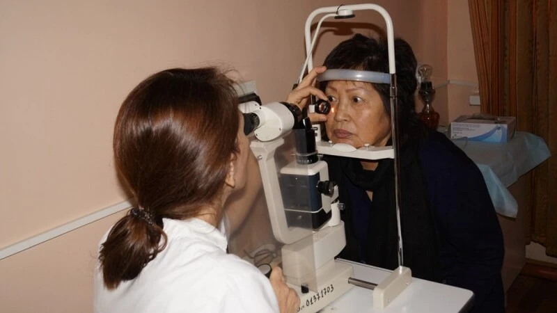 В Углегорский район приехали чудо-врачи, которые работают до последнего пациента