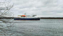 «Адмирал Невельской» подходит к заливу, где хозяйничают пираты