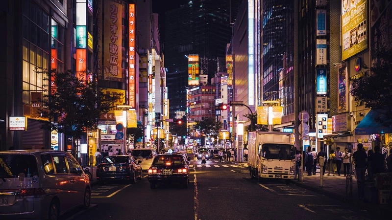 Японцы расписали городской монумент призывами отобрать Курилы