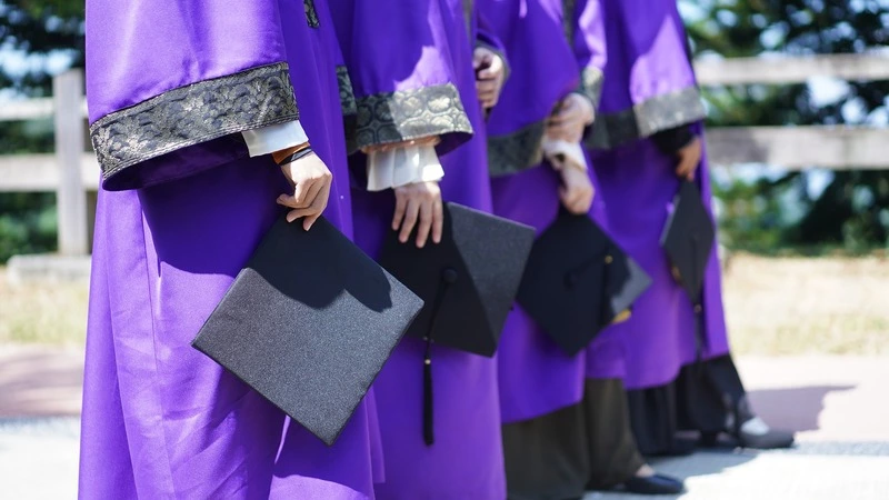 В Охе замдиректора техникума осудят за поддельный «нефтегазовый» диплом для студента