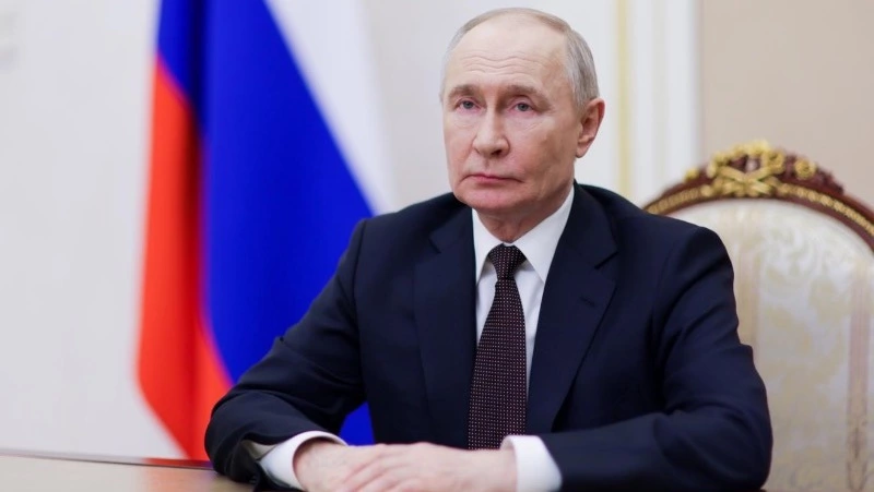 Рейтинг доверия Владимиру Путину составил 76%