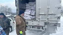 В Углегорском районе фермерам доставили около 14 тонн зерна после прямой линии с губернатором