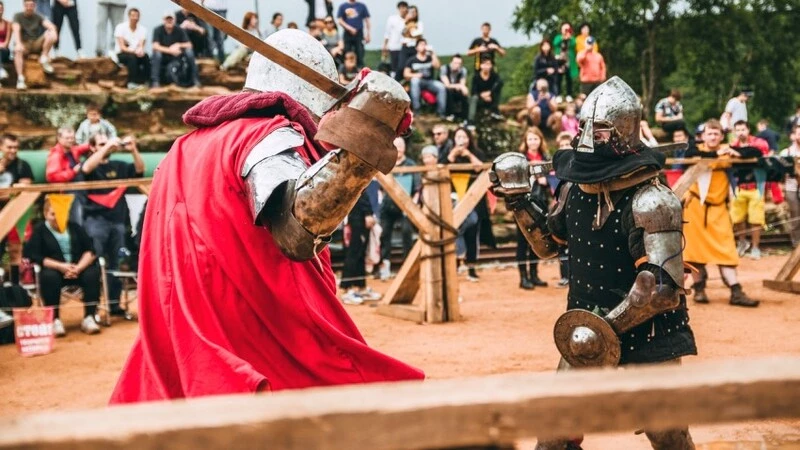 Сахалинцы пытаются получить 2-миллионный грант на создание школы исторического средневекового боя