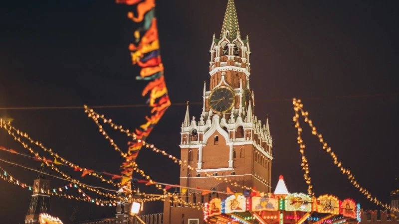 Повышение ключевой ставки, сильный ветер повредил стены Кремля. Главное на утро 23 октября