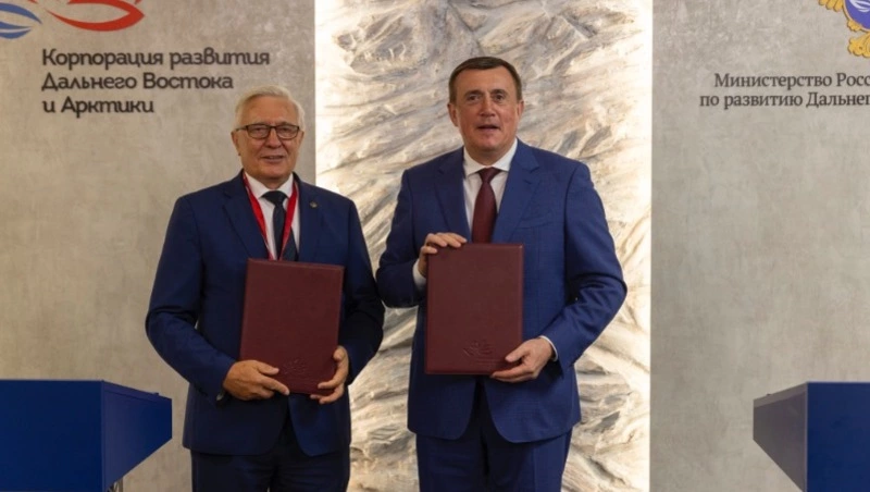 Валерий Лимаренко и глава ДВО РАН договорились о развитии островной промышленности