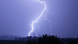 На юге Сахалина прогремела первая в этом году гроза